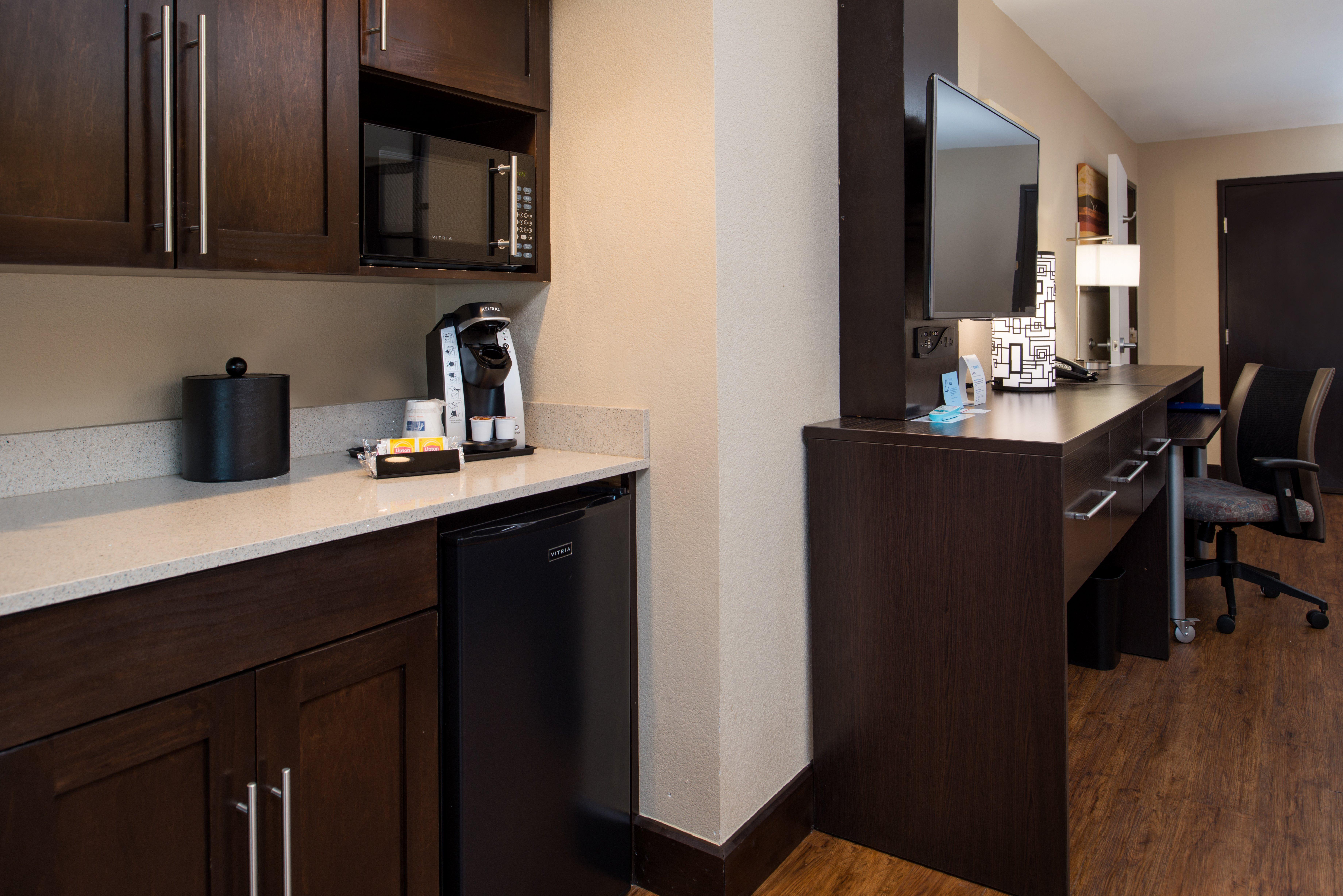 Holiday Inn Express & Suites San Antonio Medical - Six Flags By Ihg Экстерьер фото