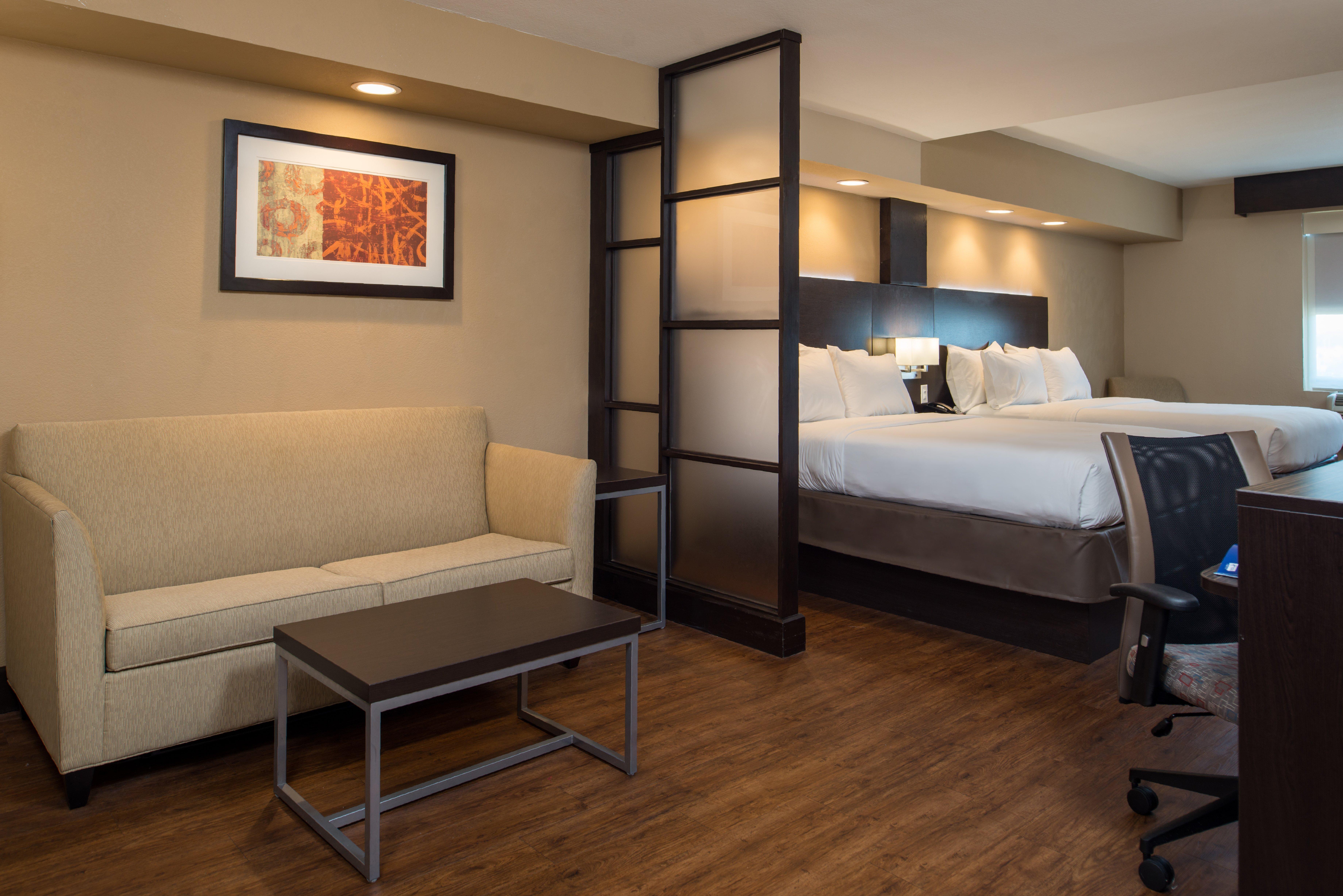 Holiday Inn Express & Suites San Antonio Medical - Six Flags By Ihg Экстерьер фото